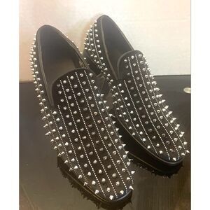 AM Exclusive Black With Silver Rhinestones & Spikes Slip-on Red Bottom Size 9.5M
